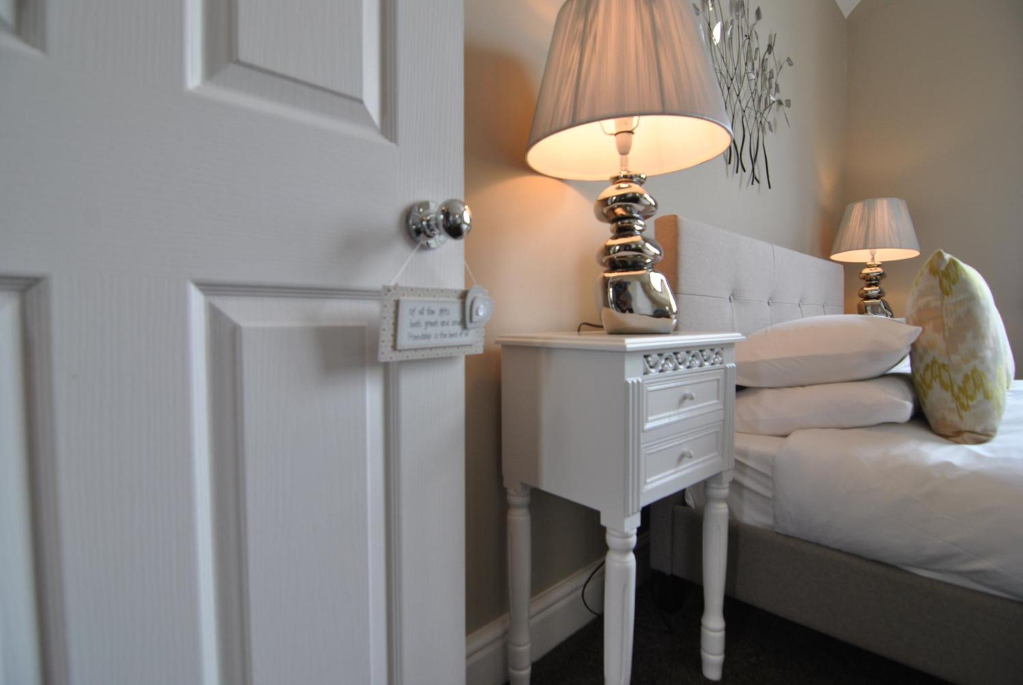 Lord Raglan House 2br With Parking Apartmán Windsor